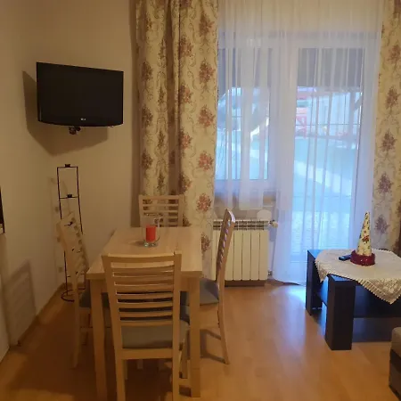 Willa I Domki Victoria Min 2 Noclegi - Wynajem Roweru Elektrycznego Gratis ! *